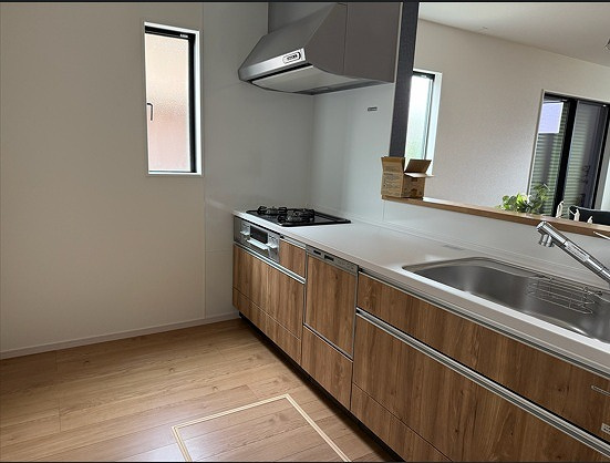 板持　新築戸建のキッチン