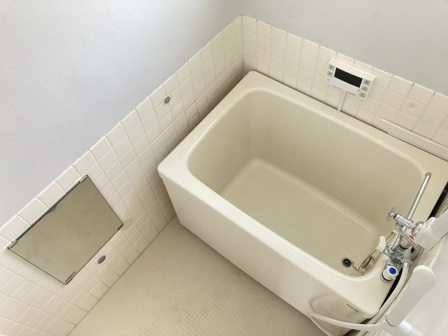 山本ビルの浴室