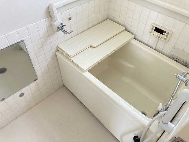 山本ビルの浴室
