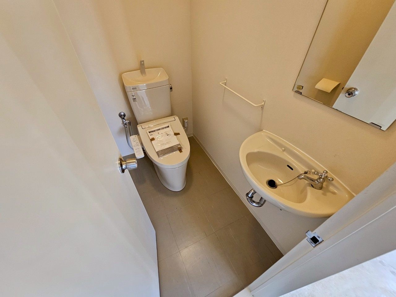 フォーライフ御影のトイレ