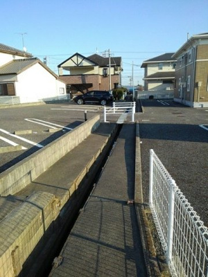 【駐車場】 | インペリアルＢ