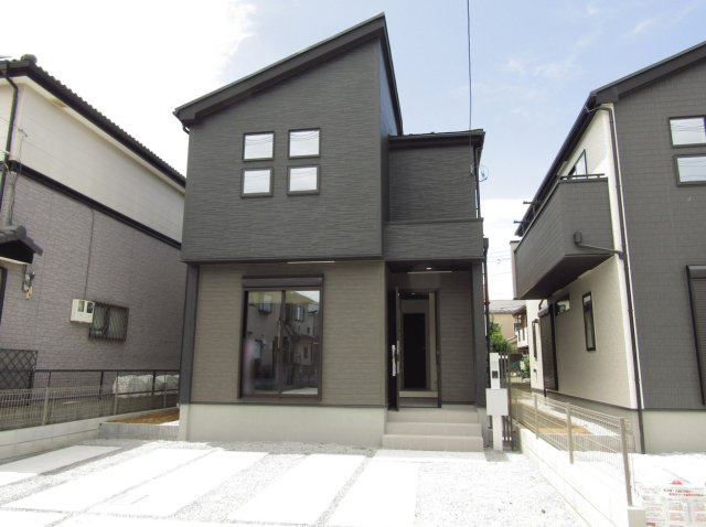 草加市青柳6丁目 新築分譲住宅 2号棟の外観