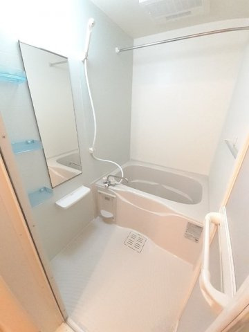 ベルフローラ　Ｃの浴室