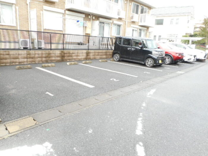 ストリームの駐車場