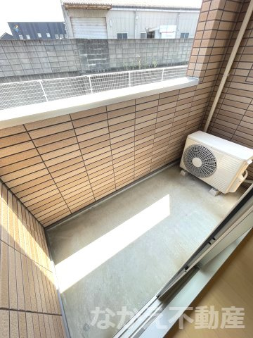 【バルコニー】 | 開放的で明るい空間を演出してくれるバルコニーです