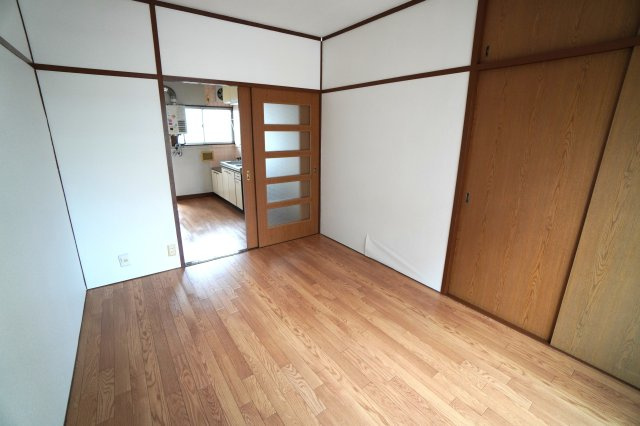 吉村ビルの居間・リビング|使いやすいリビングです