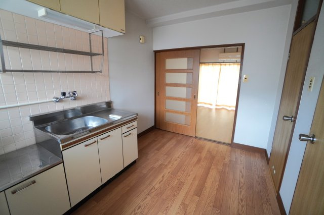 吉村ビルの居間・リビング