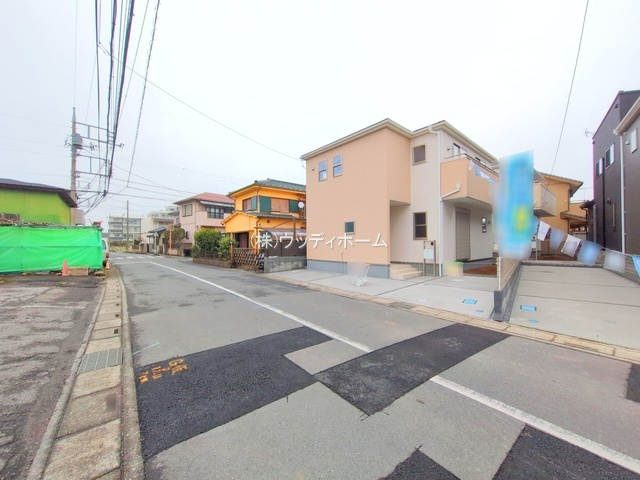 春日部市大場第9　新築一戸建て　1号棟の前面道路含む現地写真