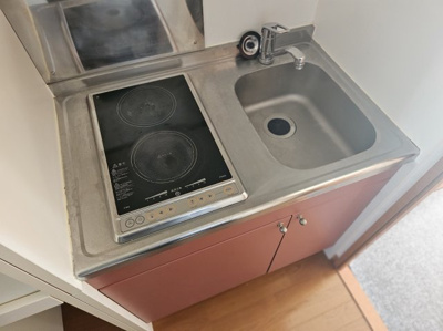 【キッチン】 | レオパレスＷＥＳＴＧＡＴＴＥＲ | 備品や設備仕様は号室により異なります。現地をご確認下さい。