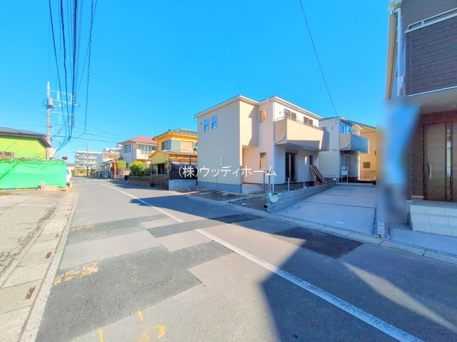 春日部市大場第9　新築一戸建て　2号棟の前面道路含む現地写真
