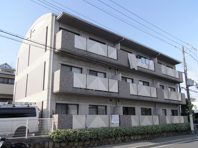 ピースフル本山の外観