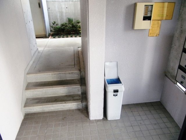 ピースフル本山のエントランス