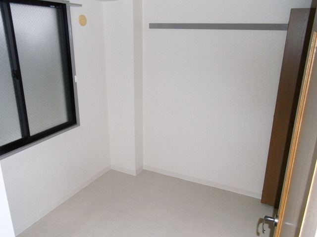 ピースフル本山の居間・リビング