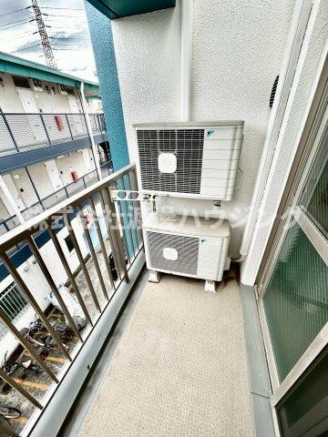 サクセス緑地公園のバルコニー