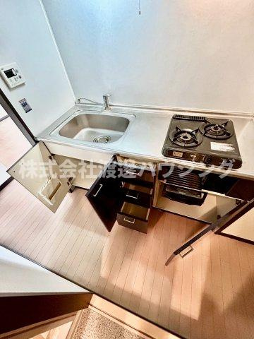 サクセス緑地公園のキッチン|キッチン下収納