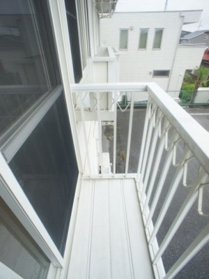【バルコニー】 | ドミールタナカⅢ | 日当たり良好！お洗濯物がたくさん干せます♪