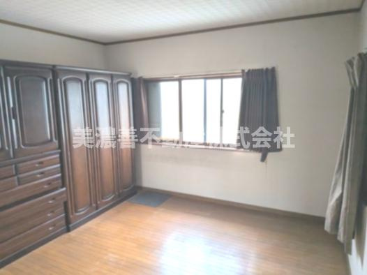 ６５２７８　瑞穂市本田中古戸建の洋室