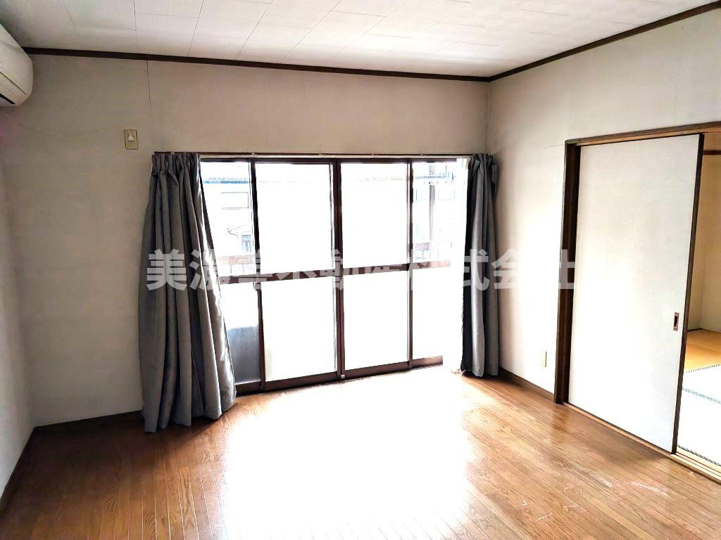 ６５２７８　瑞穂市本田中古戸建の洋室