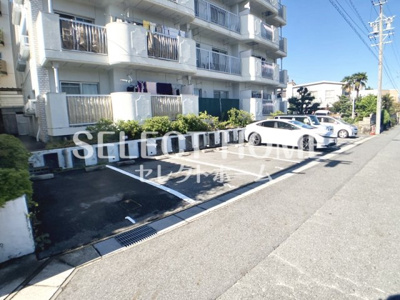 【駐車場】 | グリーンパーク曙 | 駐車スペースもあります