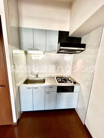 プルミエール江坂のキッチン