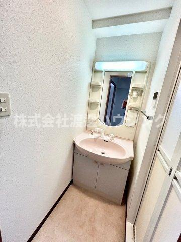 プルミエール江坂の洗面所