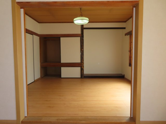 【洋室】 | 北見市高砂町１２番３号　中古売家 | １階6帖和室を7帖洋室に改修