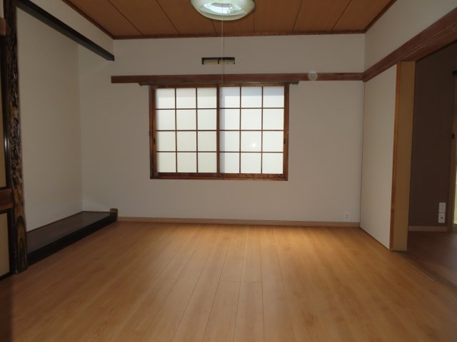 北見市高砂町１２番３号　中古売家の洋室|畳から床フロアに張替済