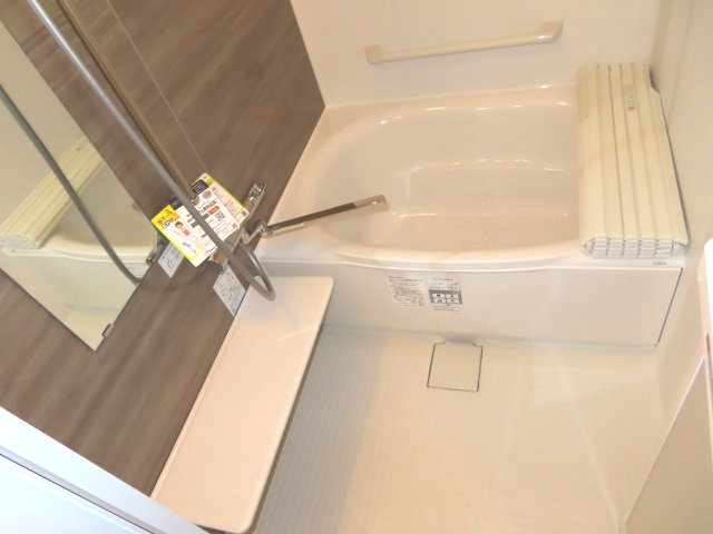 【浴室】 | 北見市高砂町１２番３号　中古売家 | 浴室洗い場