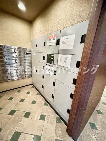 La Doueur江坂のその他共用部分|宅配BOX付き