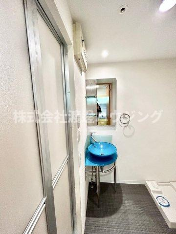 La Doueur江坂の洗面所