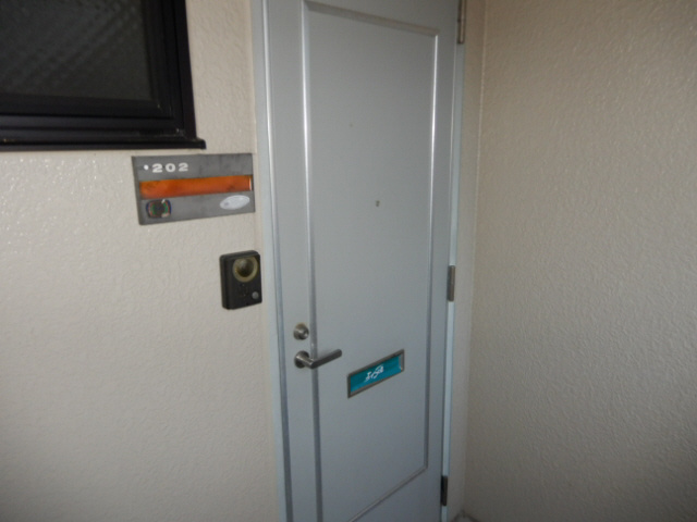 OA FLAT東南 A棟のエントランス