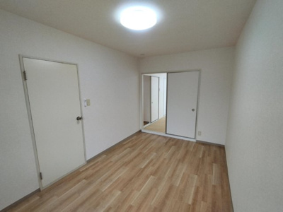 【寝室】 | エバーグリーン三ツ相Ｃ棟