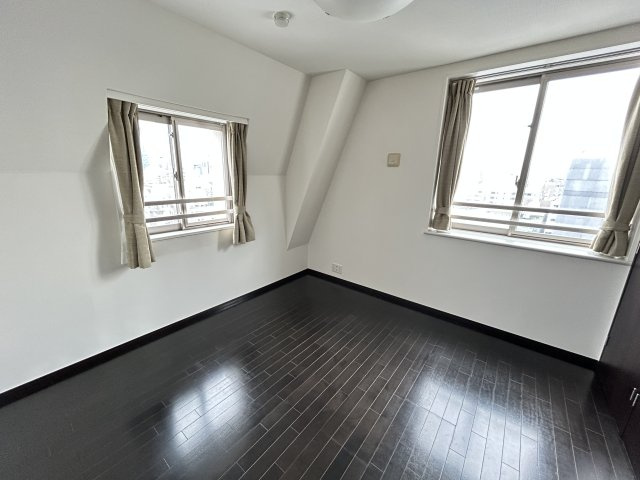 クオリア恵比寿ウエストの居間・リビング