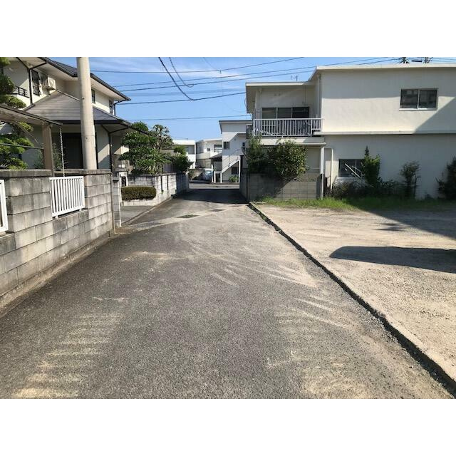 川之江町　売土地 49.99坪の前面道路含む現地写真