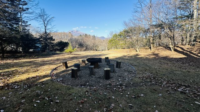 南軽井沢 南平台別荘地 フルリモデル デザイナーハウスの庭