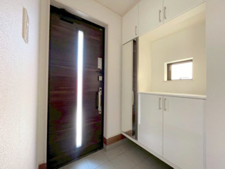 【玄関】 | 小平市栄町3丁目　新築戸建　【全1棟】