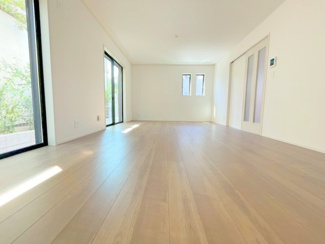 【居間・リビング】 | 小平市栄町3丁目　新築戸建　【全1棟】