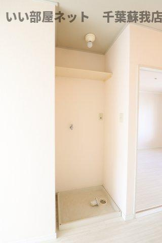 ファーストターフ鎌取　Ａの洗面所|洗濯機置場