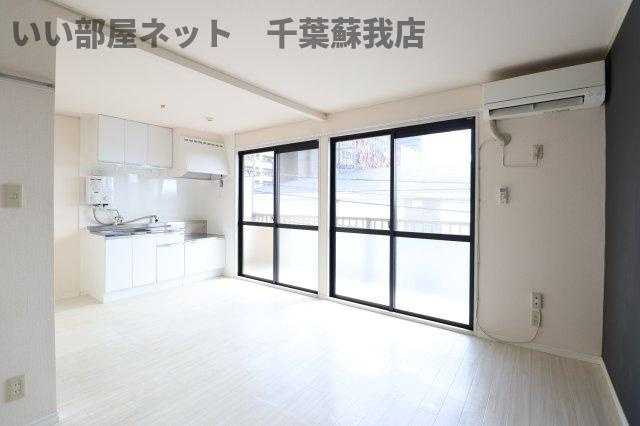 ファーストターフ鎌取　Ａの居間・リビング|ゆったりとしたリビングです