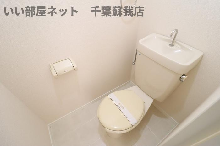 ファーストターフ鎌取　Ａのトイレ|落ち着いたトイレです
