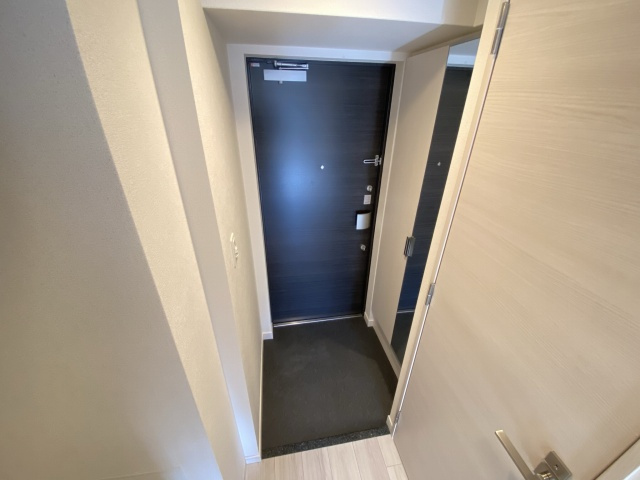 神戸市兵庫区大開通３丁目の賃貸マンションの玄関|玄関シューズボックス