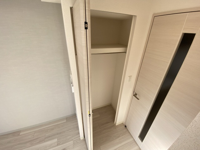 神戸市兵庫区大開通３丁目の賃貸マンションの収納|クローゼット