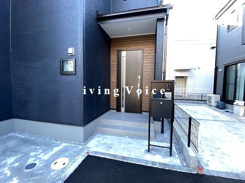 【玄関】 | 【仲介手数料０円】小田原市国府津　新築一戸建て　5号棟　全5棟 | 【仲介手数料０円】小田原市国府津　新築一戸建て　全5棟