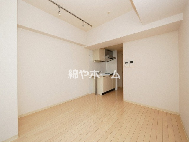 エスリード難波ステーションプラザの洋室|コンパクトで使いやすい洋室です