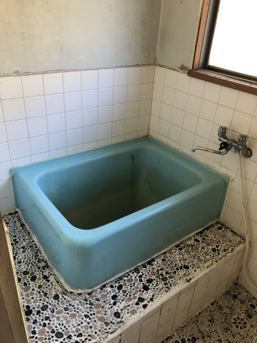 船木　店舗兼住宅の浴室