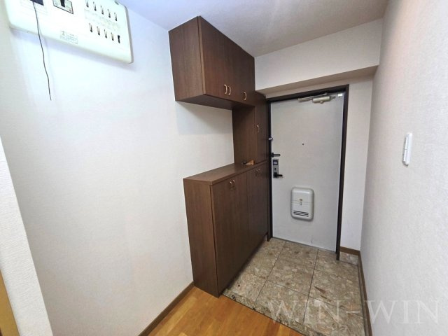 春日グリーンフラッツの玄関