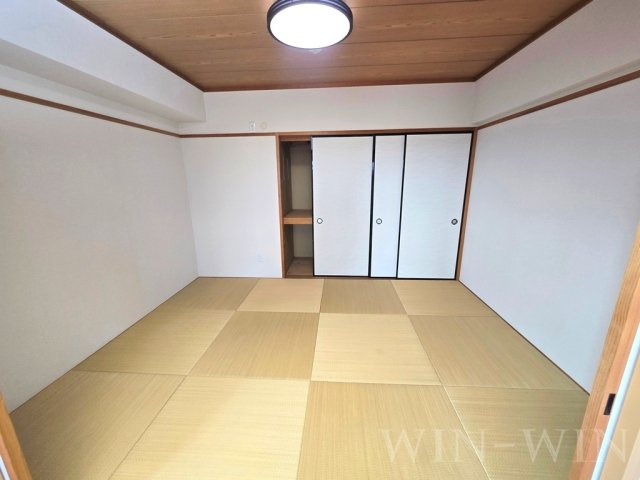 春日グリーンフラッツの和室