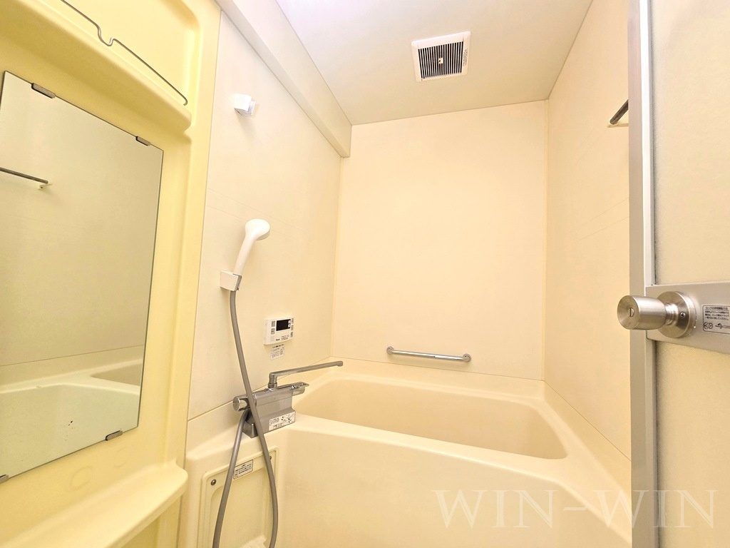 春日グリーンフラッツの浴室