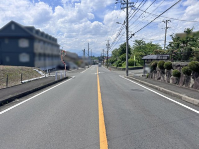 【前面道路含む現地写真】 | 四日市市八千代台２丁目 | 前面道路