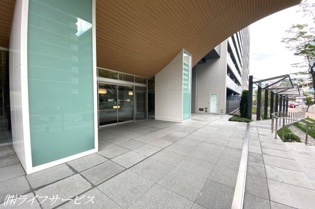 【エントランス】 | プラウドシティ新大阪 | エントランス